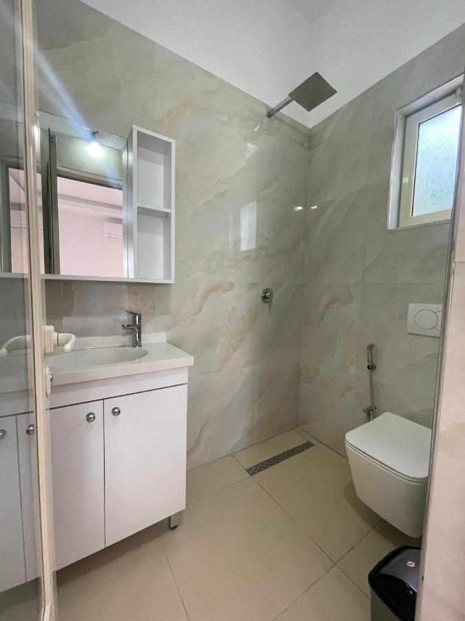 John'S Holiday Home Vlore Exterior photo